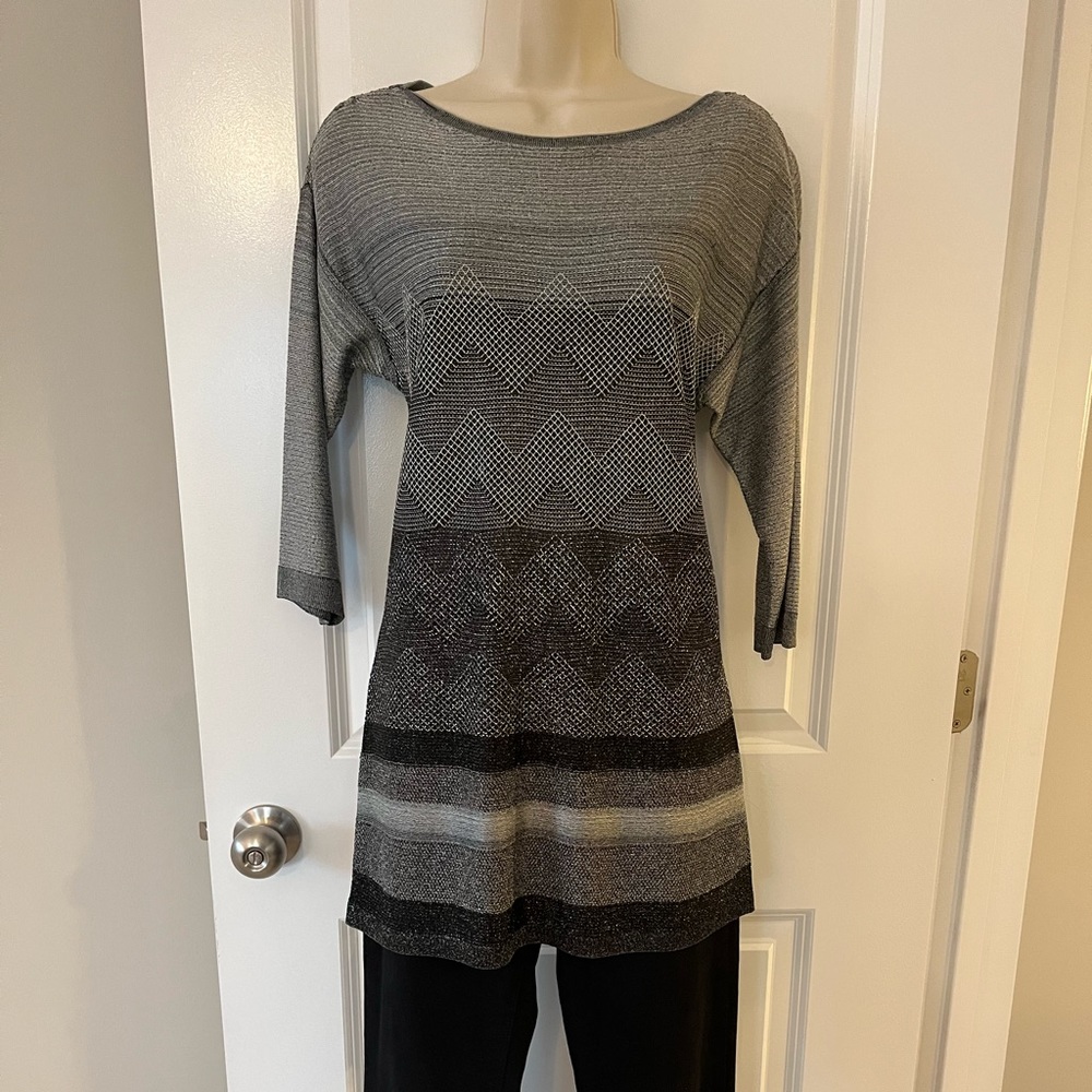 White House Black Market Black, Gray, and Silver Top, 3/4 sleeves